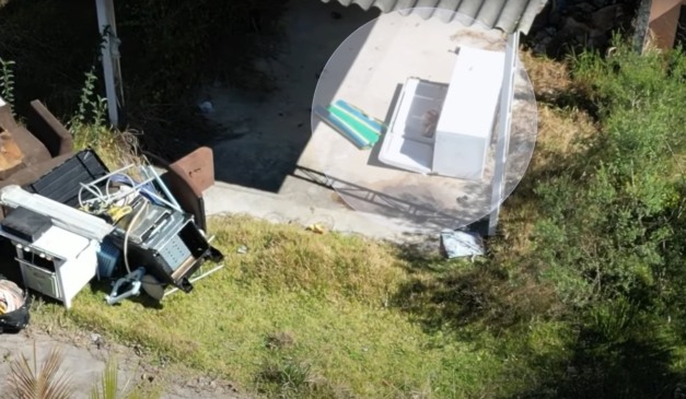 mulher morta em geladeira estava brigada com a filha