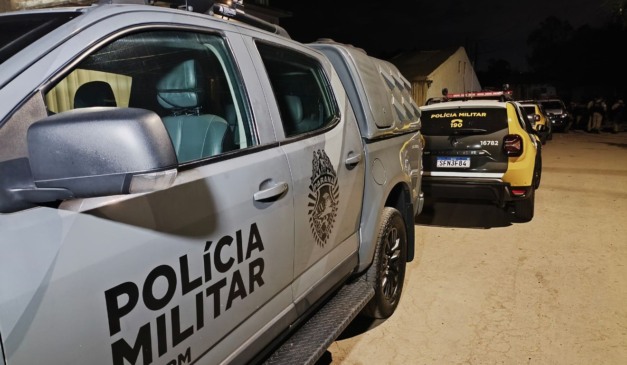 colégio onde os homens invadiram para furtar botijão de gás