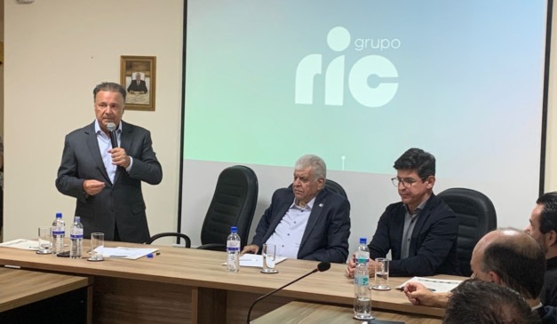 Líderes da comunicação discutem integração regional em encontro no Paraguai