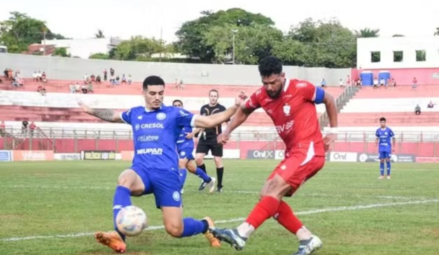Imagem do jogo da ida entre Foz e Paranavaí. (Foto: Thamela Quirino/ACP Paranavaí)