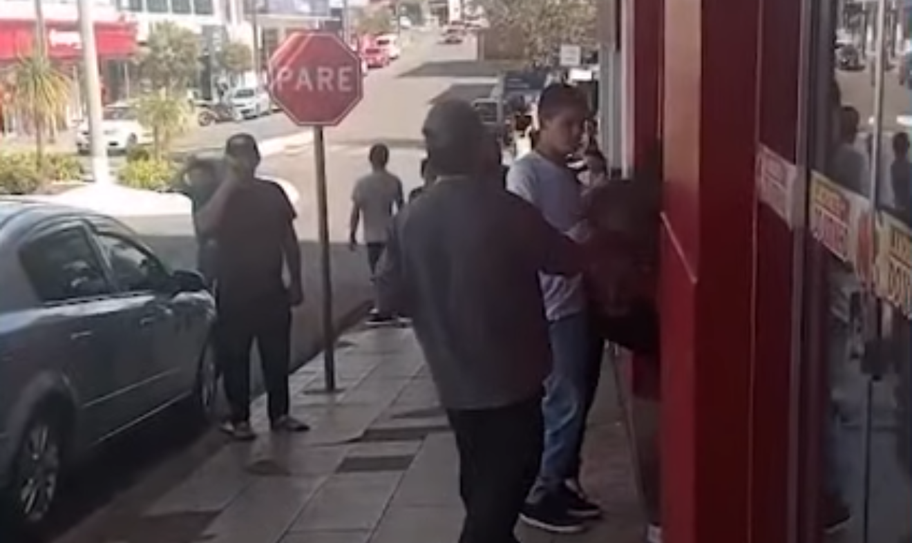 Faixada do estabelecimento que o dono da lanchonete matou o cliente a tiros