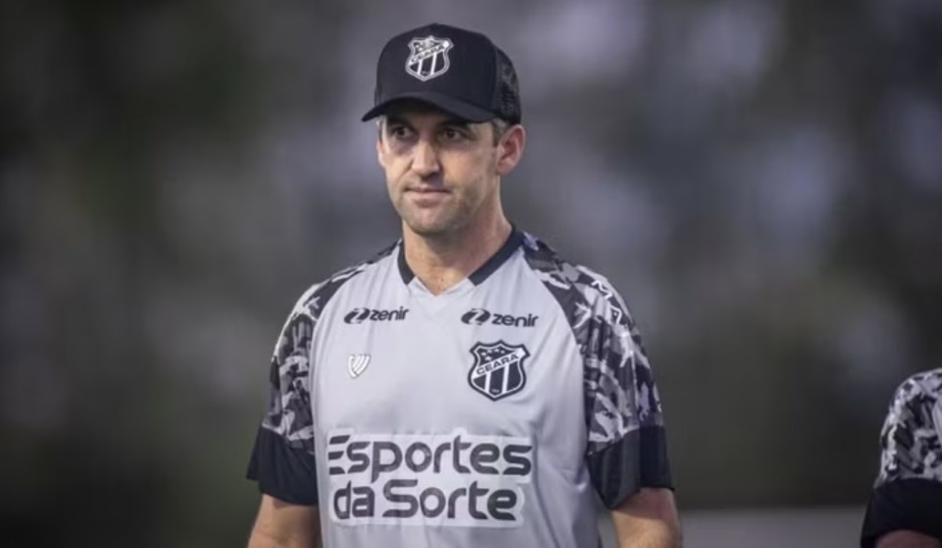 Léo Condé, técnico do Ceará.