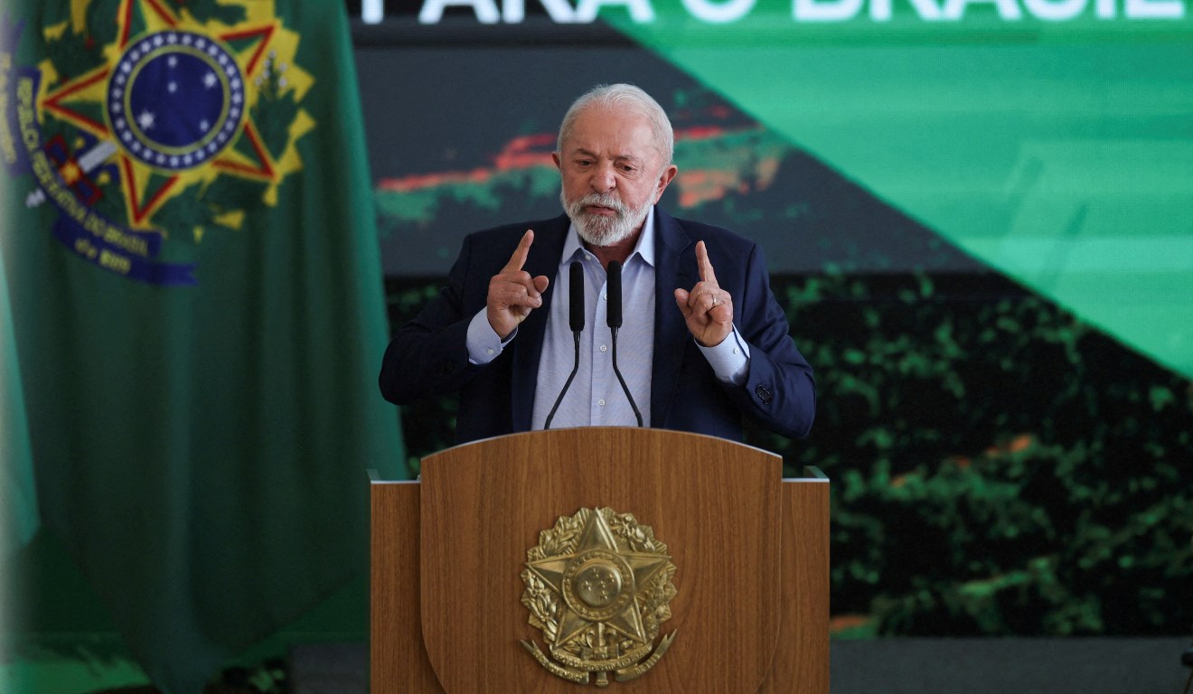 lula em discurso em duque de caxias