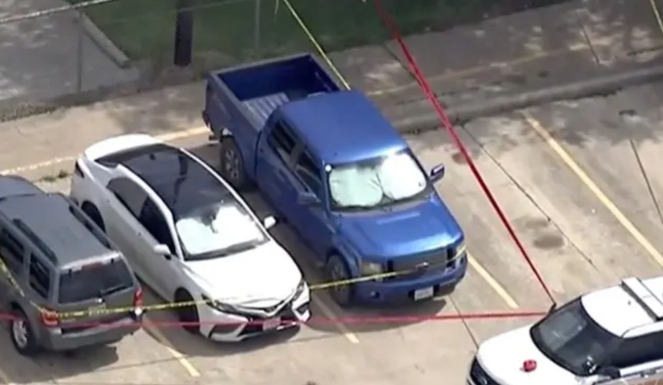 carro onde filha morreu trancada