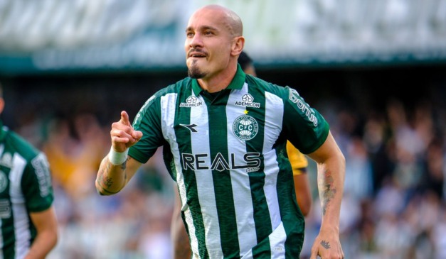 Maicon foi o autor do gol do Coritiba contra o Amazonas.