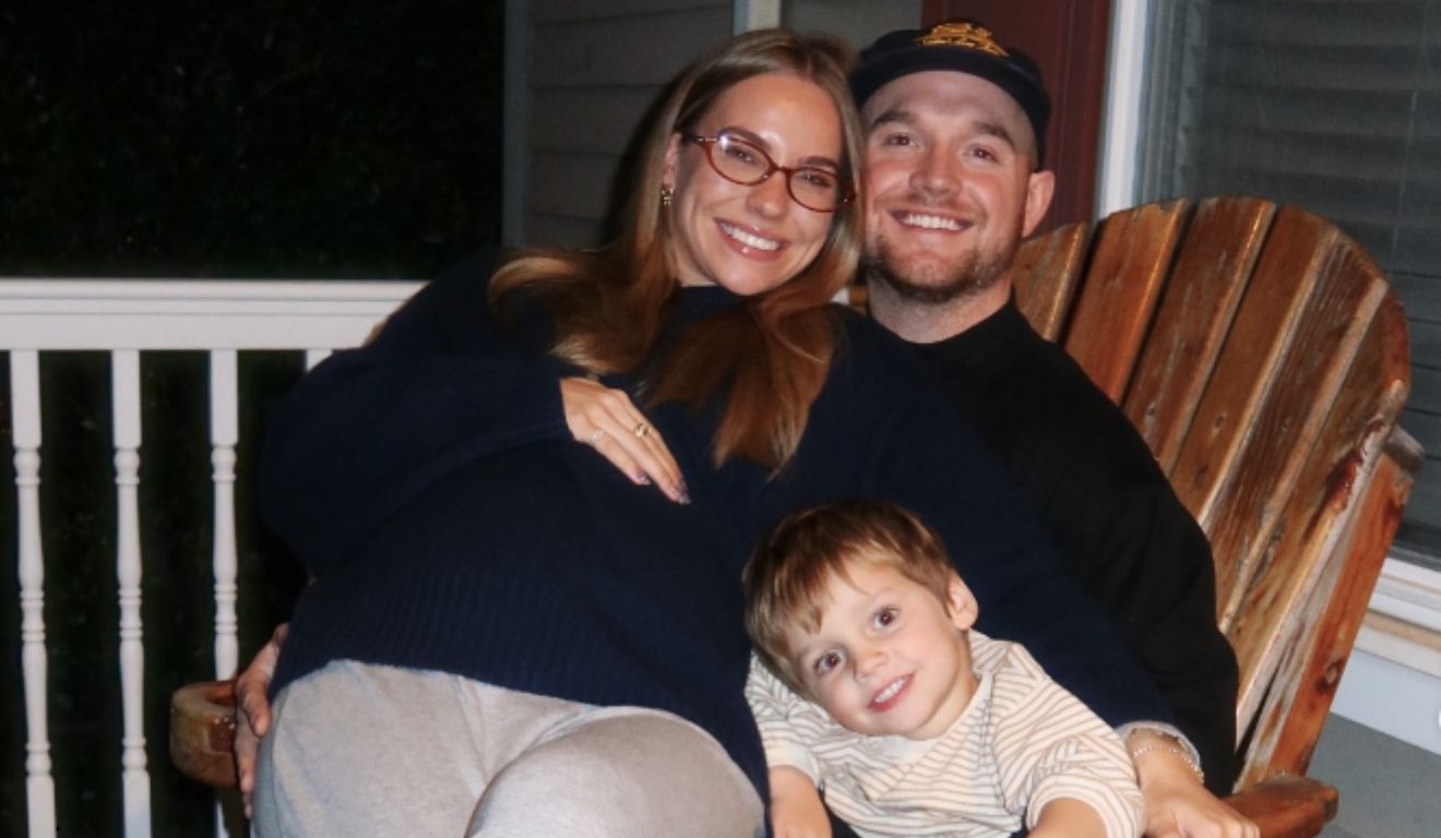 Emilie Kiser com o marido e o filho Trigg