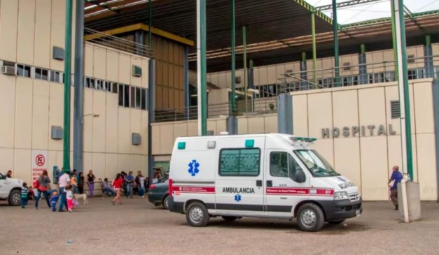 ambulância que levou menina que defendeu mãe de facada