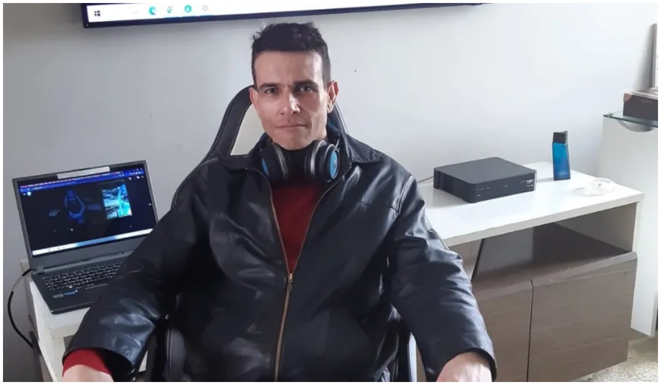 Professor de química morreu e foi homenageado por alunos