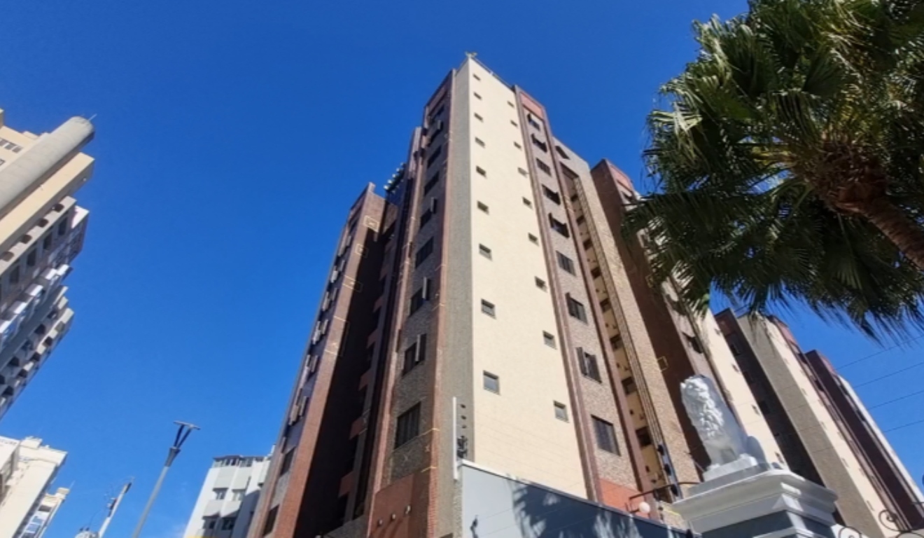 Mulher é morta com tiro na cabeça por ficante no bairro Batel, em Curitiba 