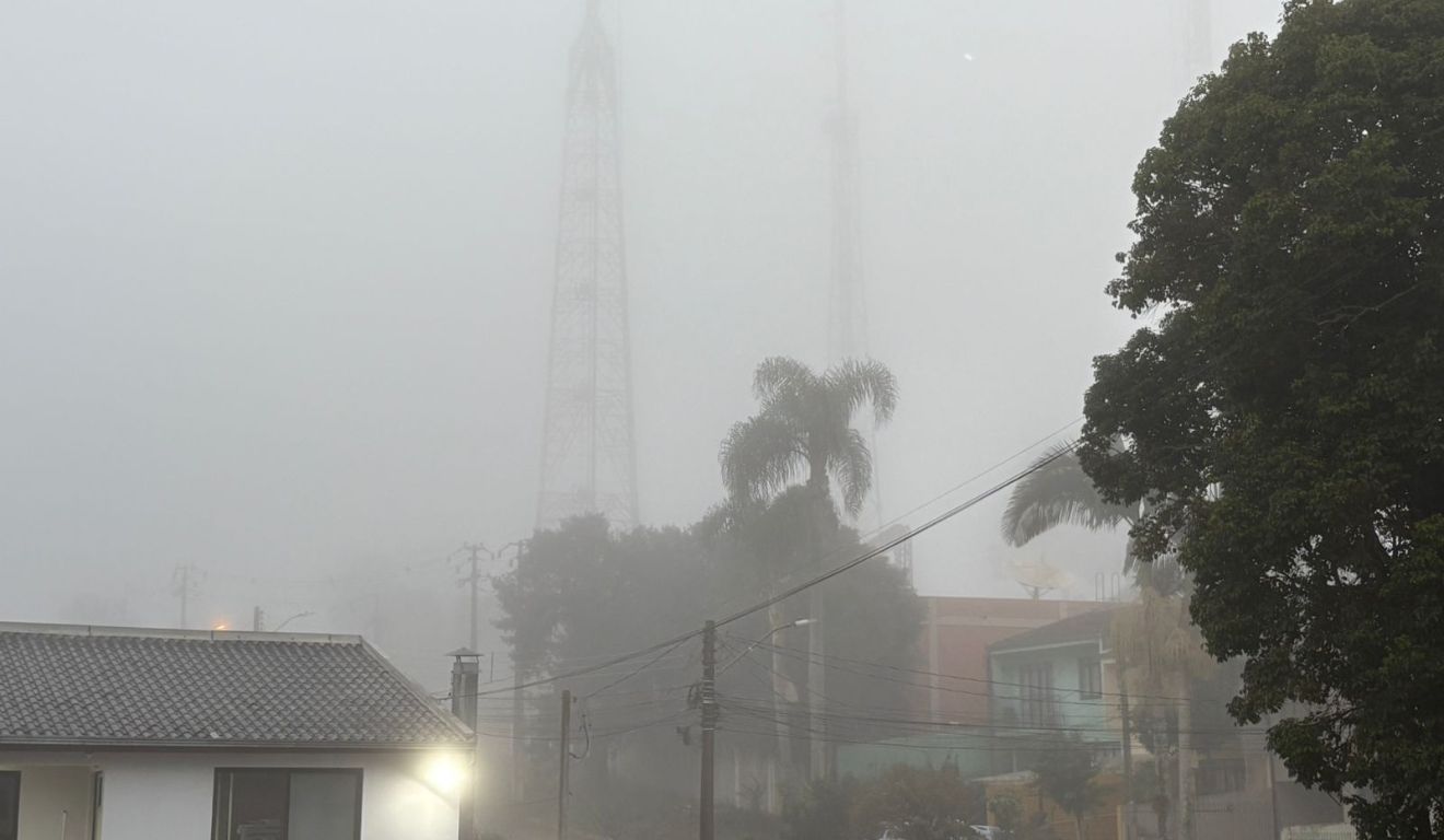 neblina em Curitiba para ilustrar a previsão do tempo 