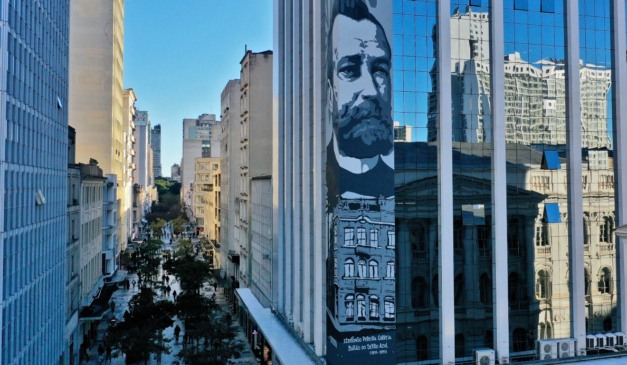 Painel do Barão do Serro Azul em Curitiba