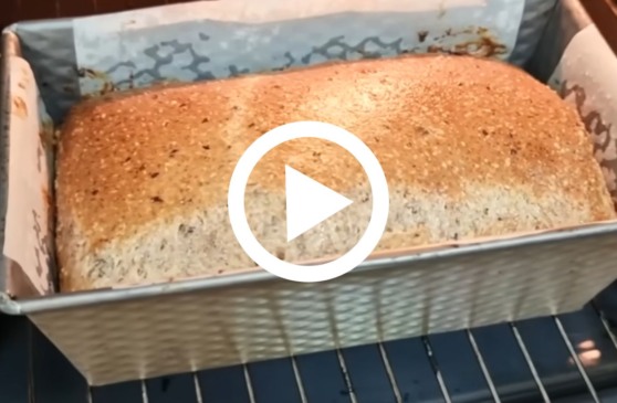 Receita de pão low carb leva poucos minutos para ficar pronta