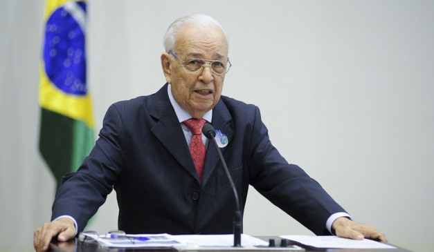 Pastor Gedelti Gueiros durante evento oficial no Senado