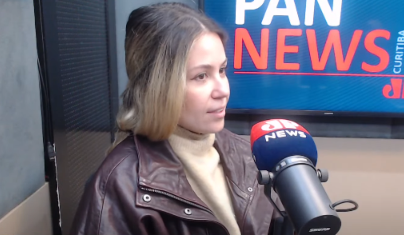 Imagem da CEO da Caçamba do Bem, Marília Bender Almeida.