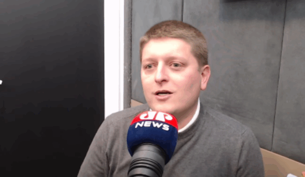 Imagem do CEO Eduardo Chamon.