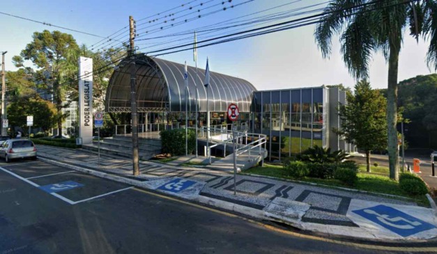 Fachada da Prefeitura de Ponta Grossa