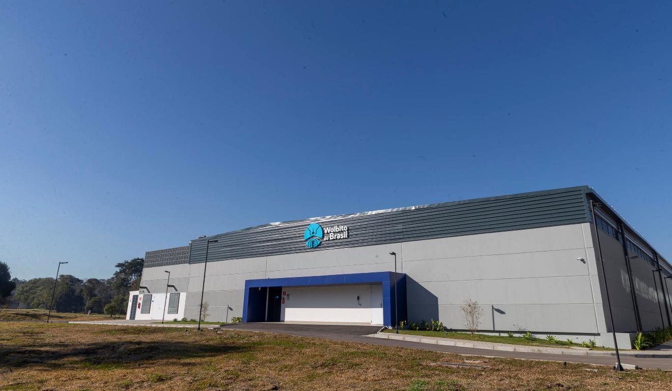 Nova fábrica para aumentar o controle da dengue no Brasil