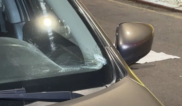 carro do motorista baleado durante tiroteio em Curitiba