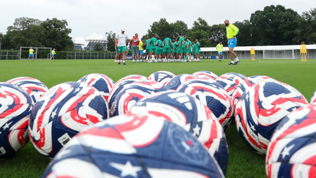 Elenco do Palmeiras em treino nos Estados Unidos na terça-feira (2).