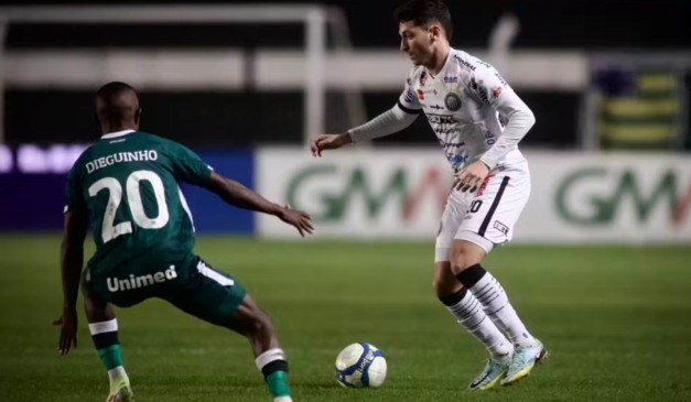 No primeiro turno o Goiás Surpreendeu e venceu o Operário por 2x1 mesmo fora de casa (Foto: André Jhonson/ Operário)