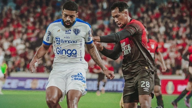 Athletico x Paysandu.