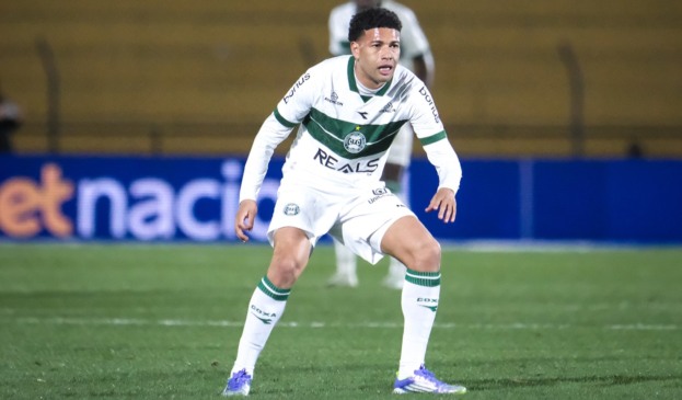 Felipe Machado em Novorizontino x Coritiba.