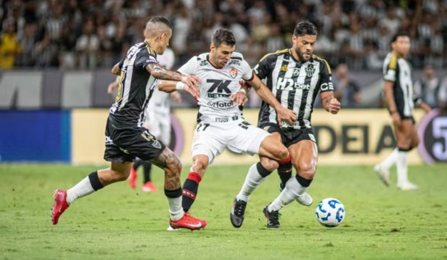 Partida acontece no domingo (31), às 18h30