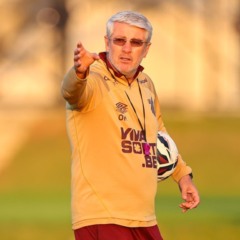 Odair Hellmann comanda treino do Athletico no CT do Caju