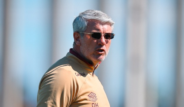 Odair Hellmann comanda treino do Athletico