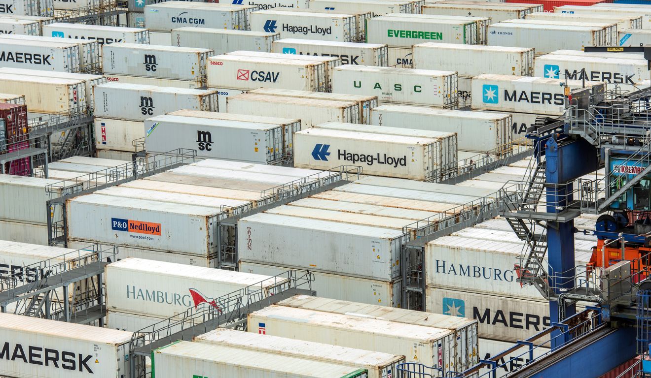 Imagens do Porto de Paranaguá; empresas do Paraná que exportam aos EUA e sofreram tarifaço de Trump