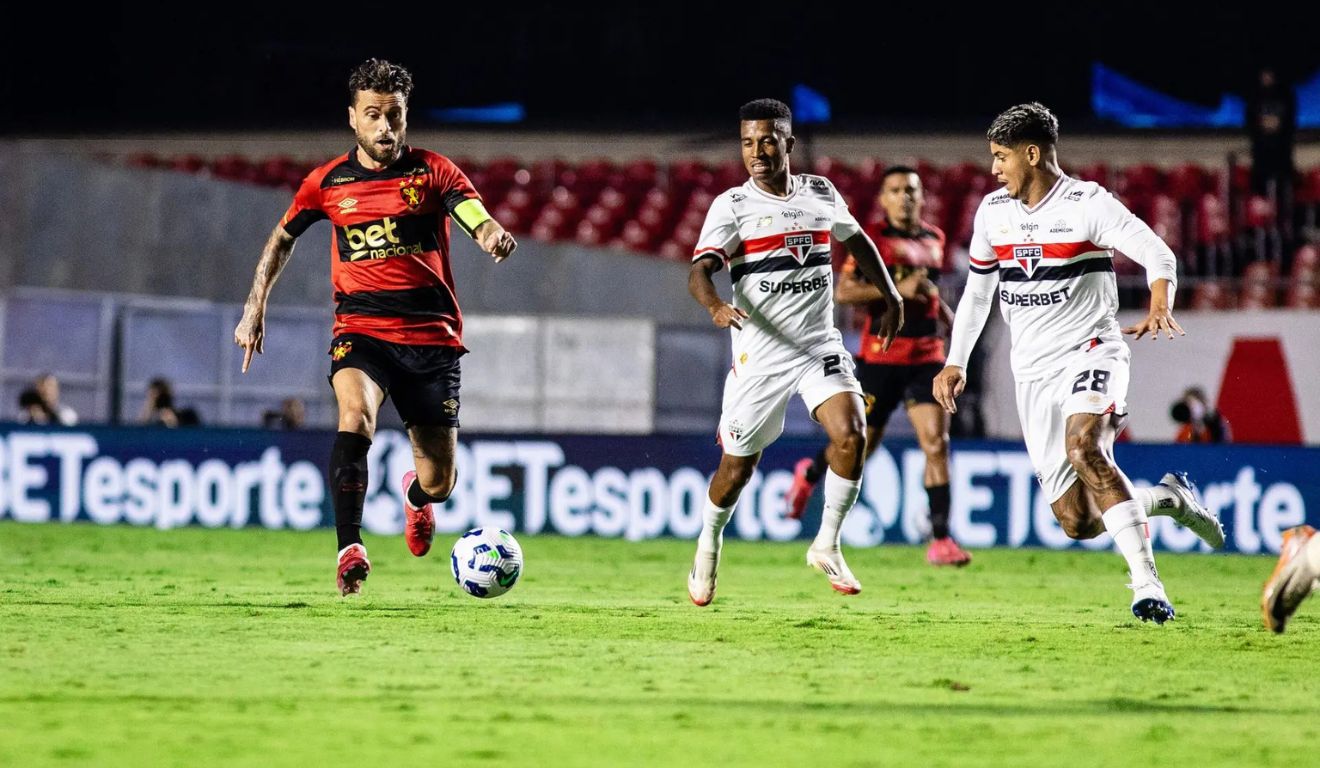 Sport venceu na última rodada e pensa em boa sequência (Foto: Paulo Paiva/Sport)