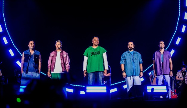 Sorriso Maroto se apresentando.