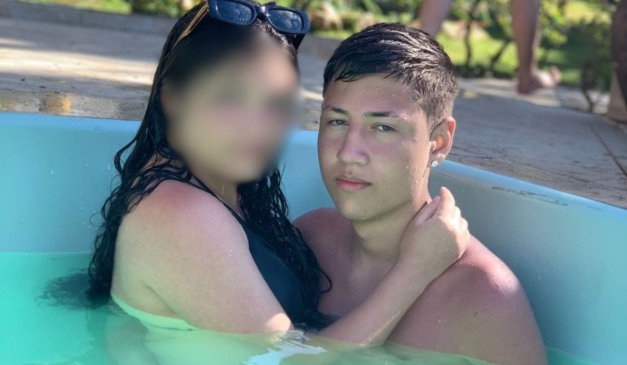 jovem que morreu em acidente de moto em Araucária ao lado da namorada