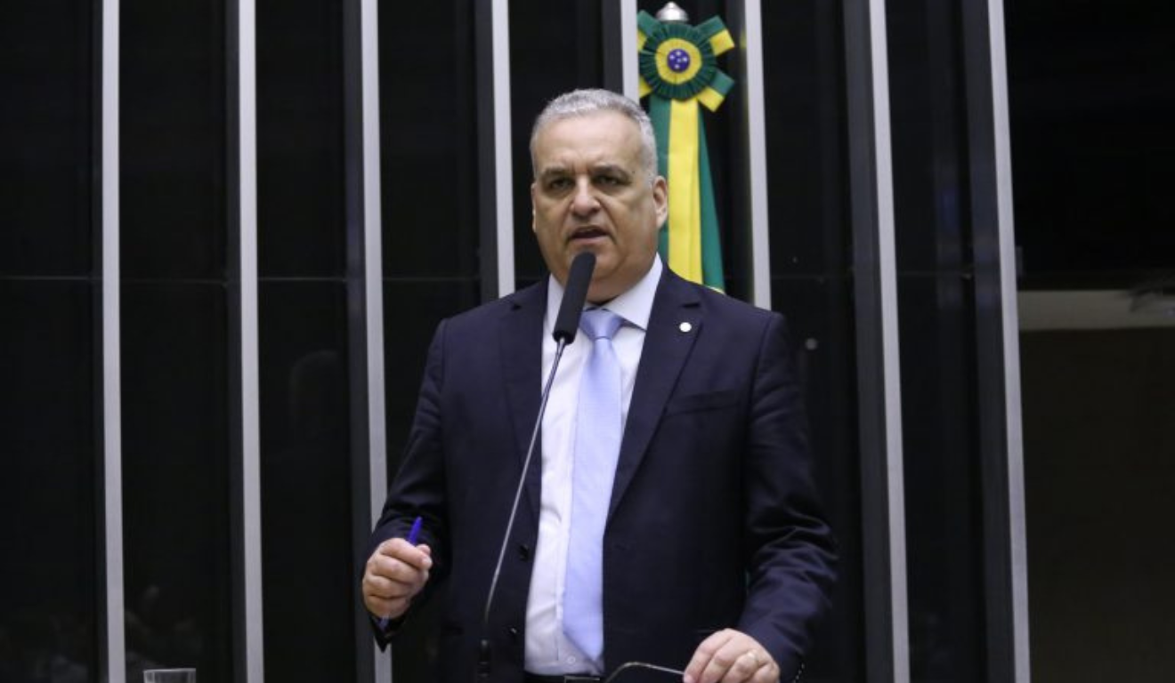 deputado federal Alfredo Gaspar durante discurso na Câmara dos Deputados