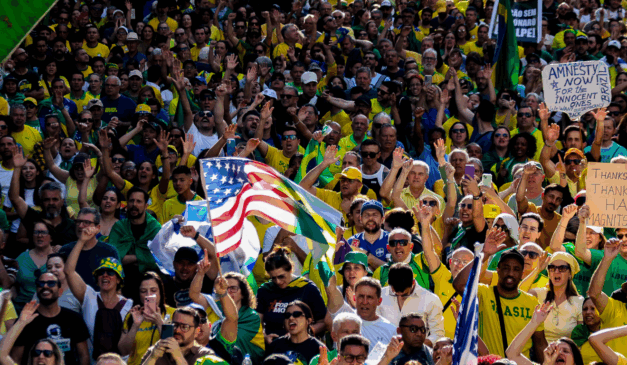 manifestações bolsonarista no dia 03 de agosto de 2025, pedindo por anistia aos envolvidos nos atos do dia 8 de janeiro