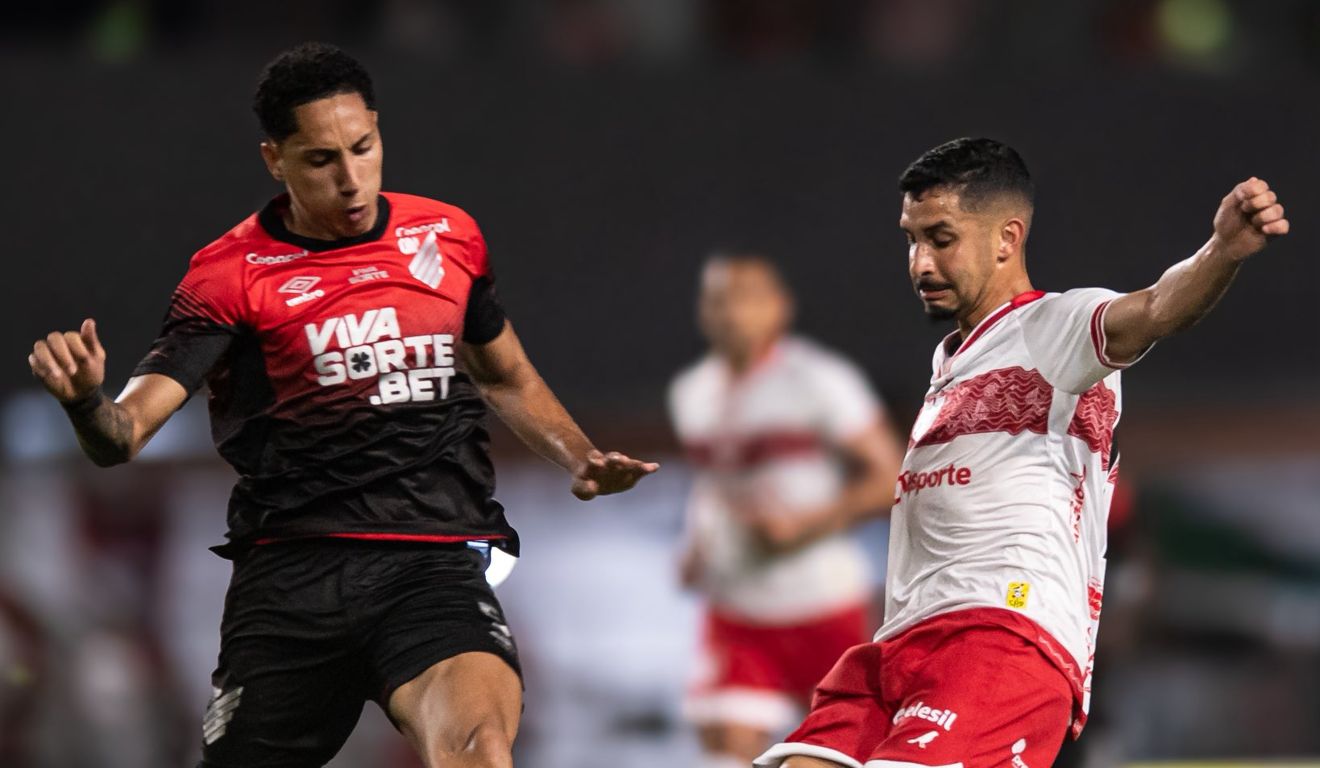 Athletico e CRB se enfrentaram pela Série B 2025.