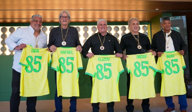 Campeões de 85 na sede da CBF. (Joilson Marconne / CBF)