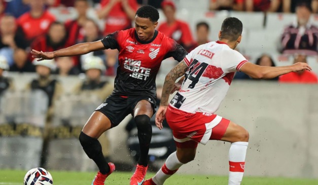 Na partida do primeiro turno o Furacão venceu por 2x0 e conseguiu boa vitória (Foto: José Tramontin/ Athletico)
