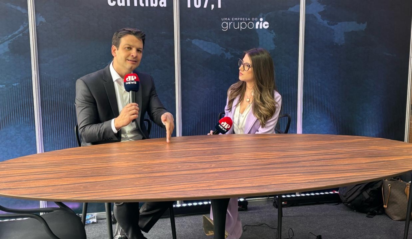 Eduardo Pimentel durante encontro com governadores