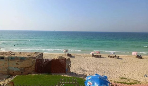 praia onde os estudantes morreram afogados