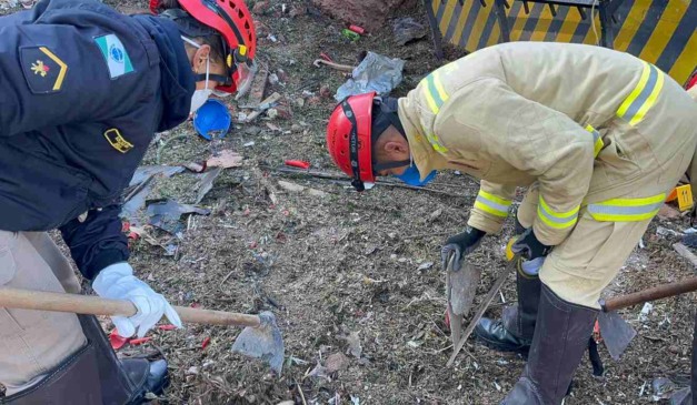 Equipe de bombeiros Enaex.