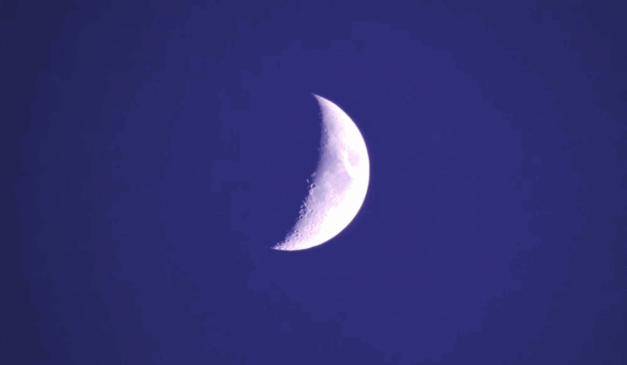 Imagem ilustrativa da lua crescente.