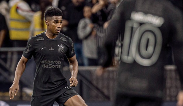 Felix Torres, jogador  que o Corinthians não pagou a transferência. (Foto: Reprodução/ Instagram)