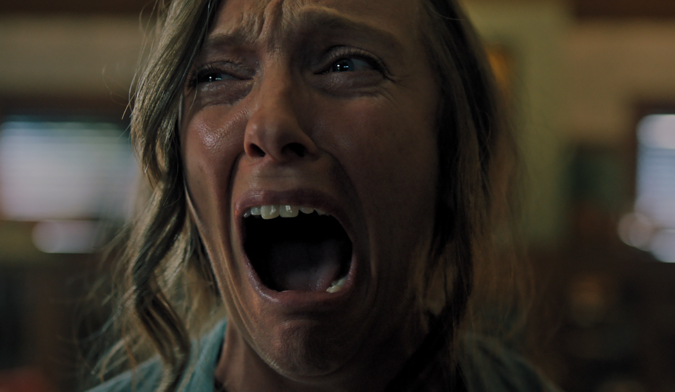 A atuação de Toni Collette em Hereditário, filme de terror psicológico, foi considerada uma das melhores de toda sua carreira (Foto: A24)