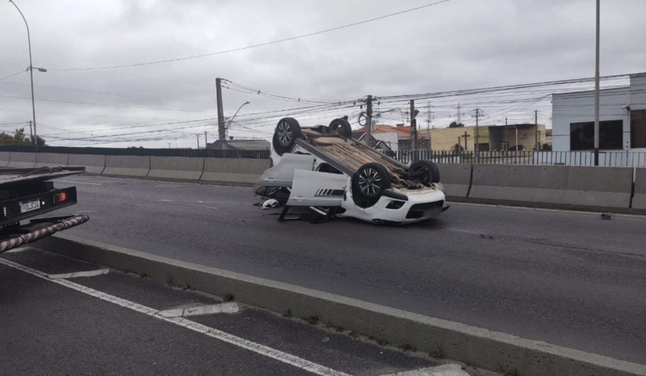 Segundo a PM, o homem foi até o motel atrás de ex e estava sob efeito de entorpecentes (Foto: Reprodução/Antônio Nascimento/Banda B).
