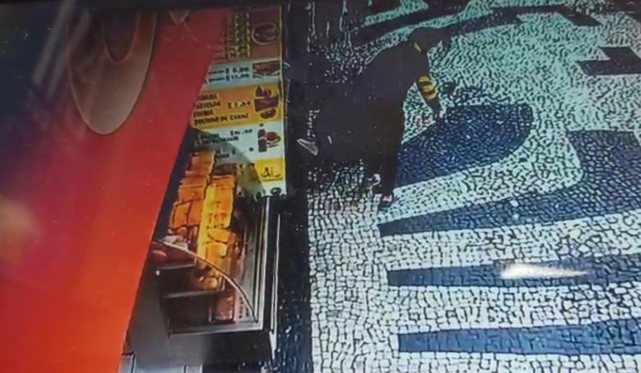 Jovem foi esfaqueada no peito na Praça Tiradentes 