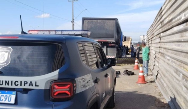 Local em que jovem morreu atropelado por caminhão