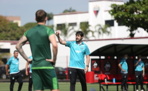 Iubel em treino do Coritiba, em 2020. (Foto: Coritiba/Divulgação)