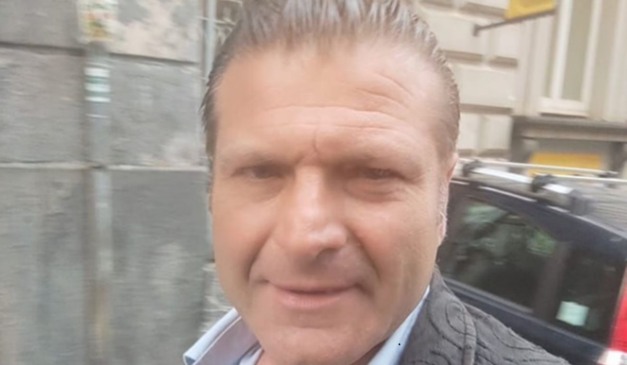 músico que morreu após comer sanduíche de brócolis com linguiça