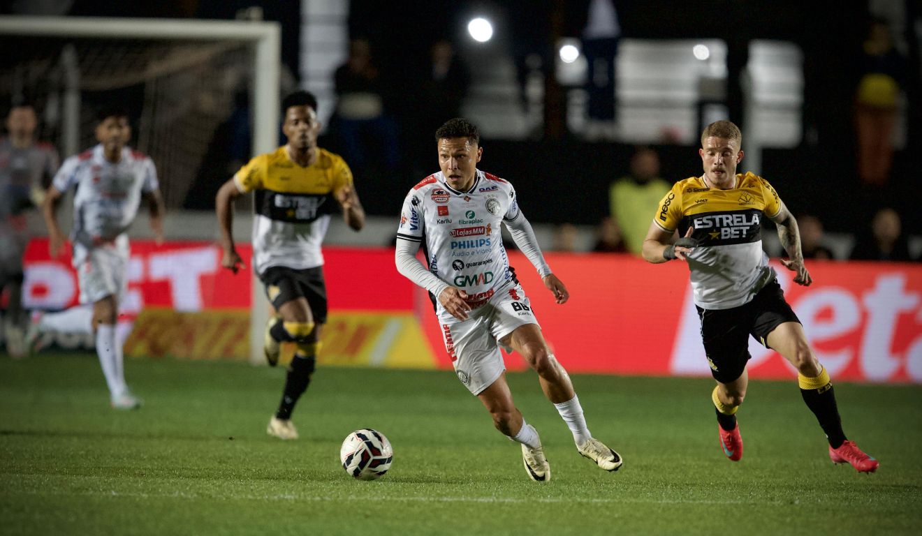 Operário e Criciúma se enfrentaram pela Série B 2025.